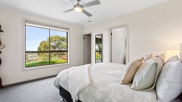 3 bedrooms, in-room safe, iron/ironing board, free WiFi