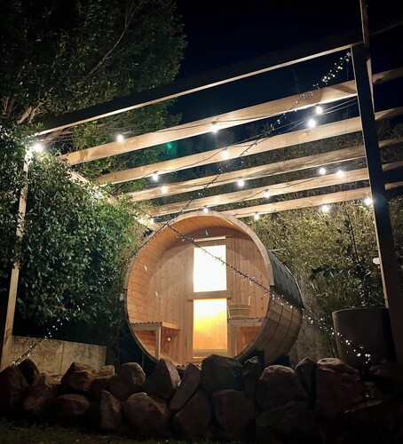 Valley View | 3BR Home · Sauna, Fire Pit, Pizza Oven, Kids Playset & Views