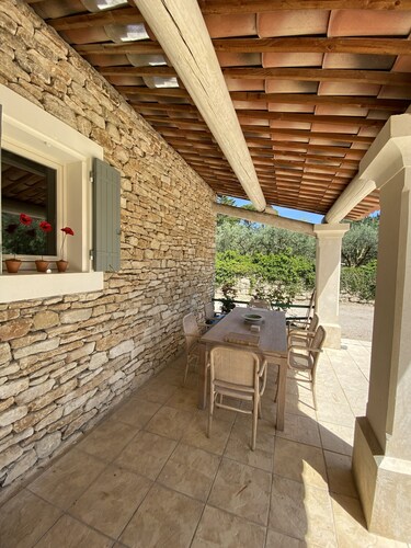 Mooie Woning met Zwembad Tussen de Olijfbomen