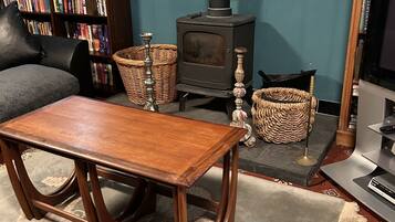 Club Single Room | Capsule