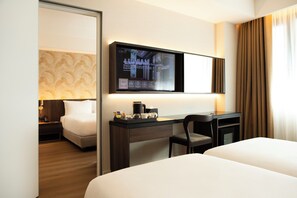 Family Room ( Connecting Rooms)