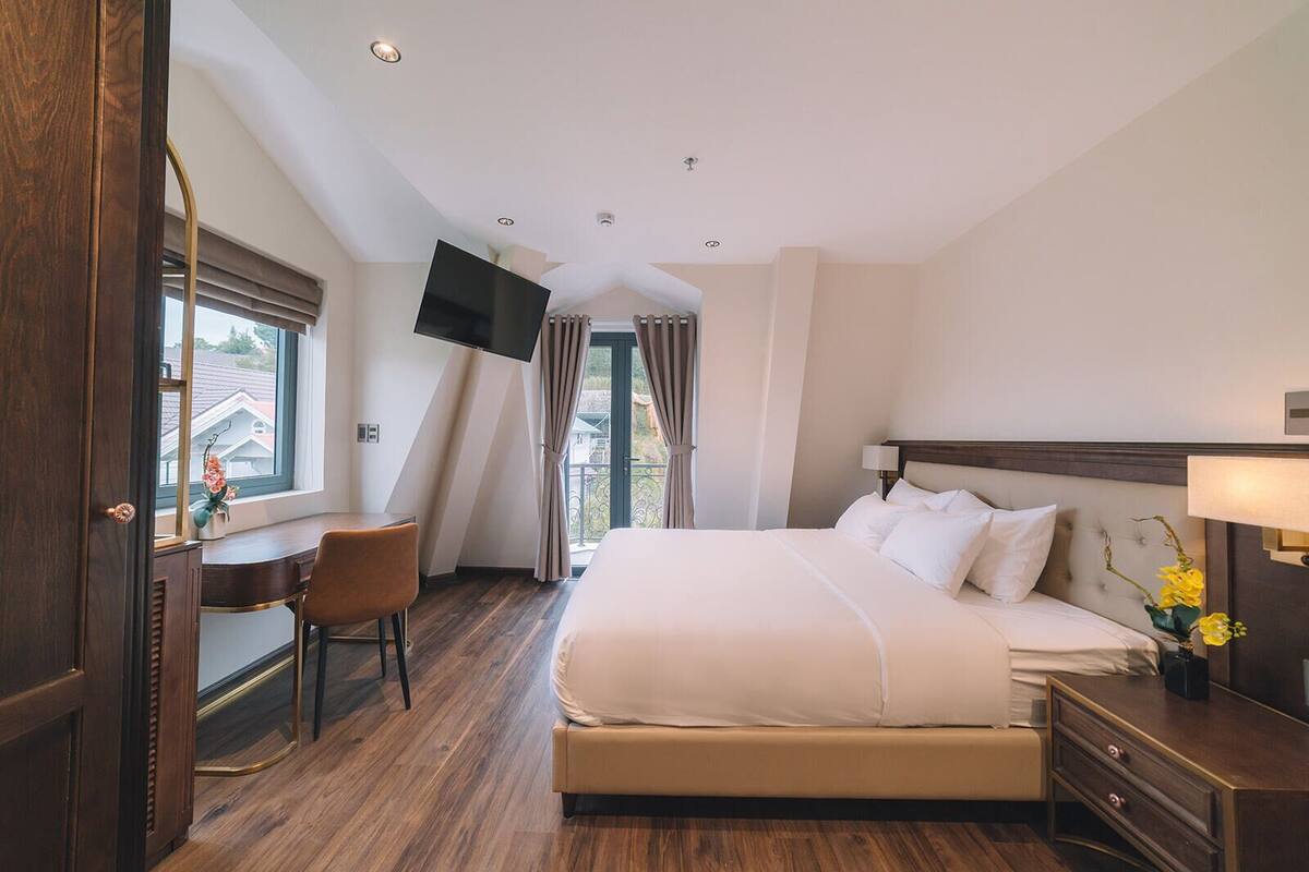 Colchones con pillow-top, minibar y escritorio