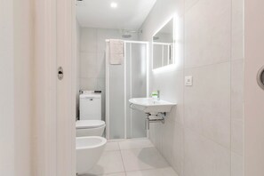Bathroom - LUXURY 3B - Porto - Piscina - Jacuzzi (Santo Stefano al Mare)