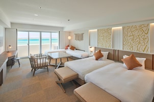 Superior Twin Room, Non Smoking | In-room safe, desk, laptop workspace, soundproofing