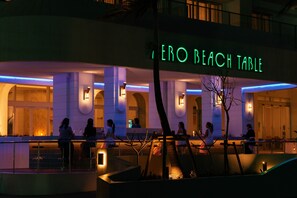 Breakfast, lunch, dinner served; Latin American cuisine - THE SENAGAJIMA STORY LINE (Tomigusuku)