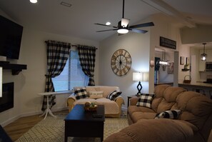 Smart-tv en een open haard