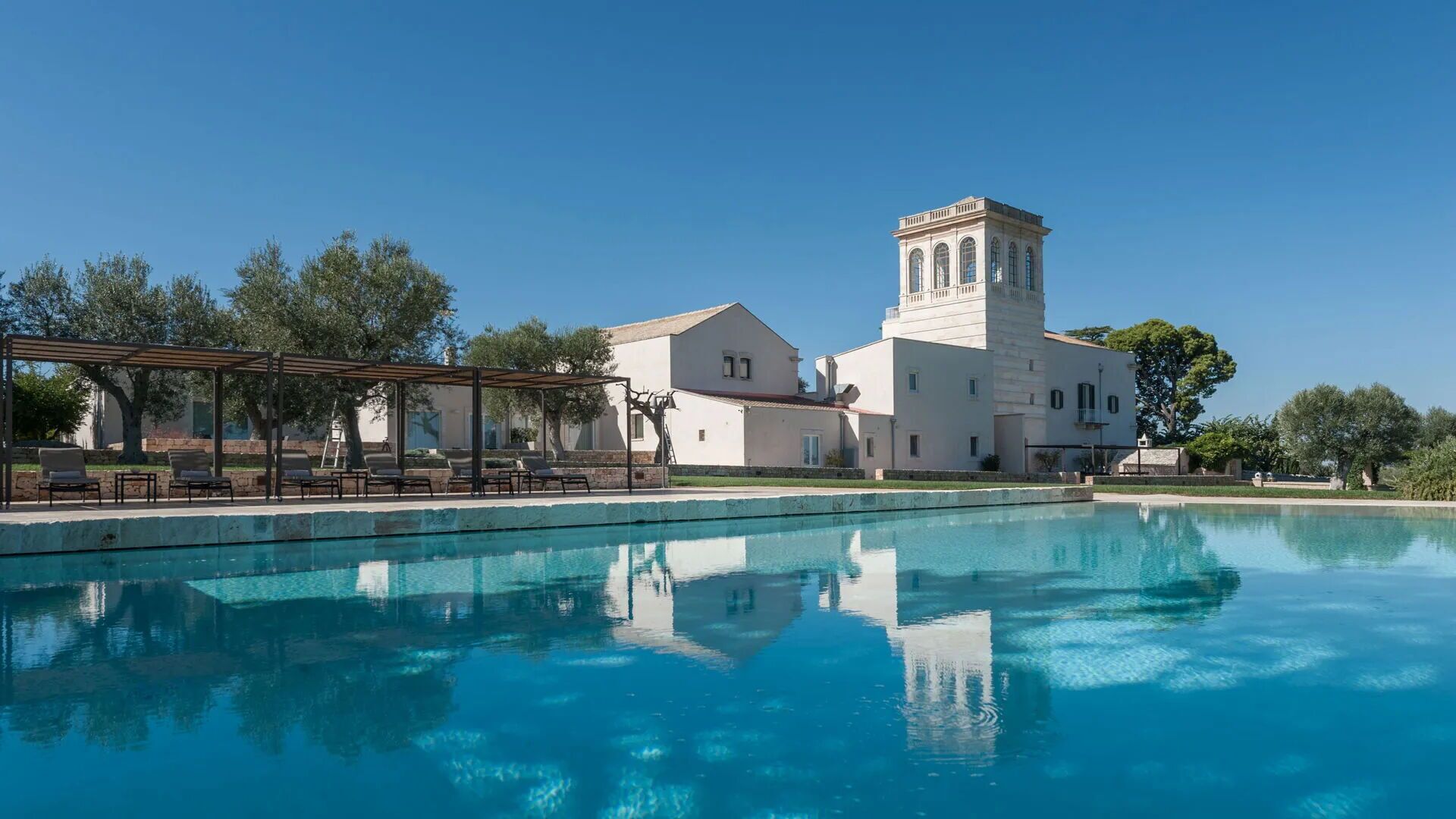 Villa in Triggianello with 10 bedrooms sleeps 20