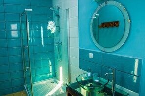Room, 1 Bedroom, Smoking | Bathroom