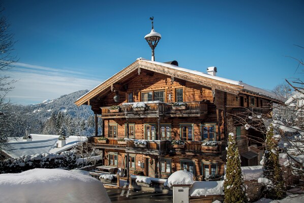 Front of property - Buccara Apartments (Kitzbuhel)