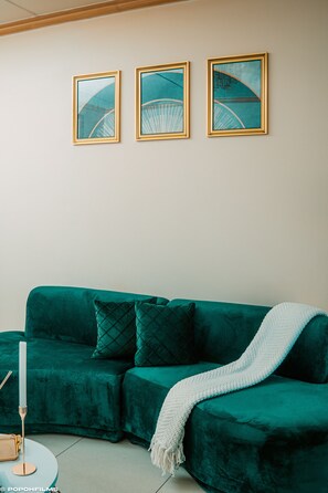 Smart TV - Emerald Odyssey (Sandton)