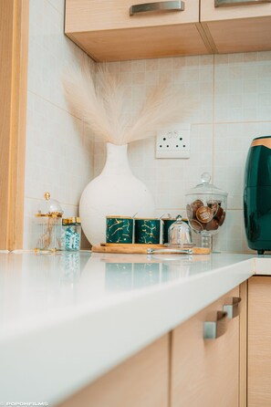 Kochgeschirr/Geschirr/Besteck