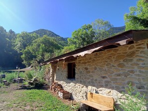 Enceinte de lâhĂ©bergement