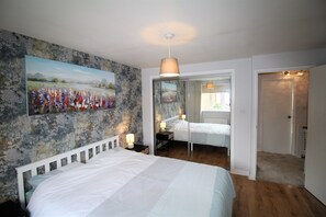 3 bedrooms, iron/ironing board, travel cot, free WiFi