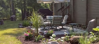 Cozy country home, pet friendly 20.00 per pet fee