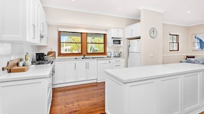 Microwave, dishwasher, coffee/tea maker