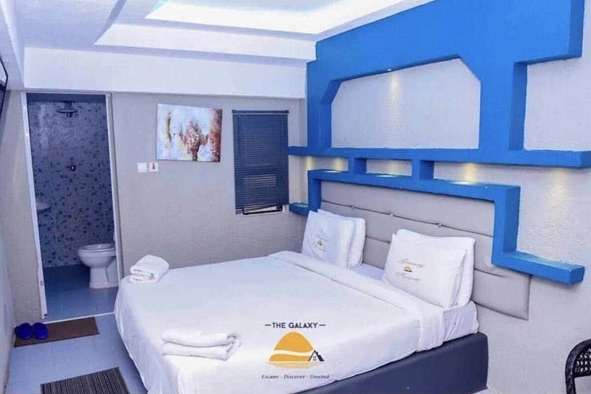 Quarto solteiro luxo | Wi-Fi de cortesia