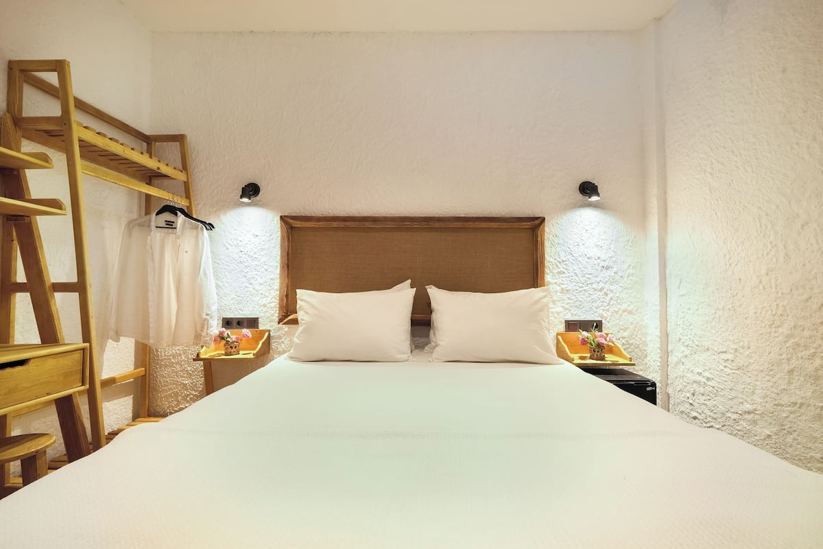 1 bedroom, minibar, soundproofing, free WiFi