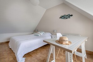 3 quartos, ferros/tábuas de passar roupa, Wi-Fi de cortesia