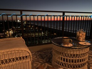 Property grounds - Spectacular Direct Beach ,Ocean  View 17 floor Romantic Get Away King Bed ! (Myrtle Beach)