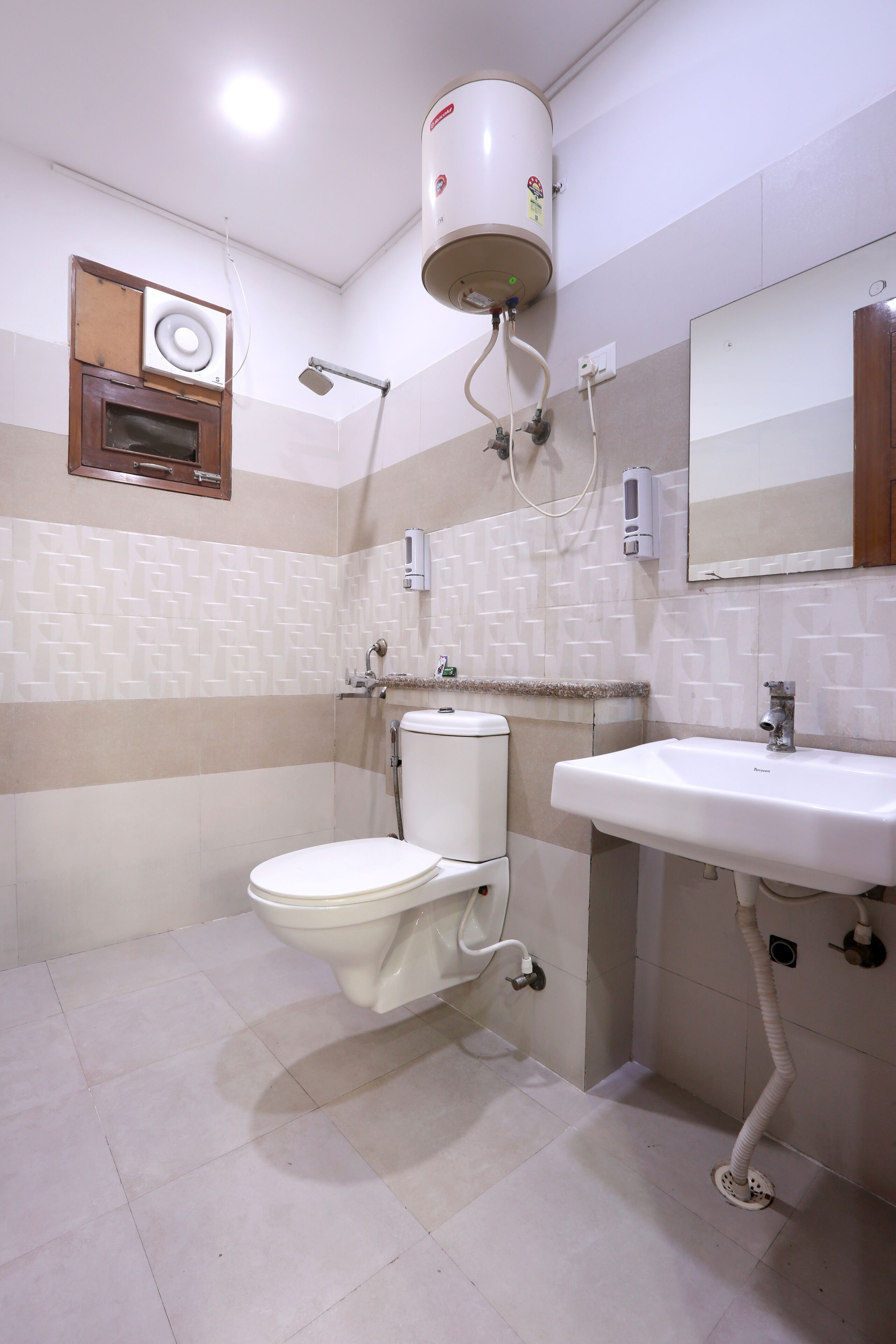 Photo - Hotel Surya Palace By Aura