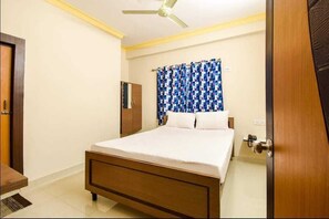 1 bedroom, free WiFi - Trisha Guest House (Barakpur)