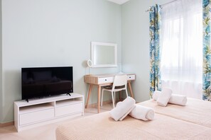 2 dormitorios, tabla de planchar con plancha, wifi gratis y ropa de cama
