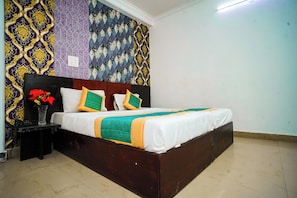 Deluxe Double Room | Free WiFi, bed sheets