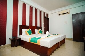 Deluxe Double Room | Free WiFi, bed sheets