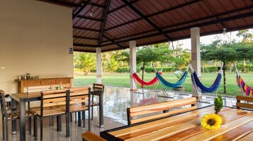 Deluxe Double Room | Living area | Printers