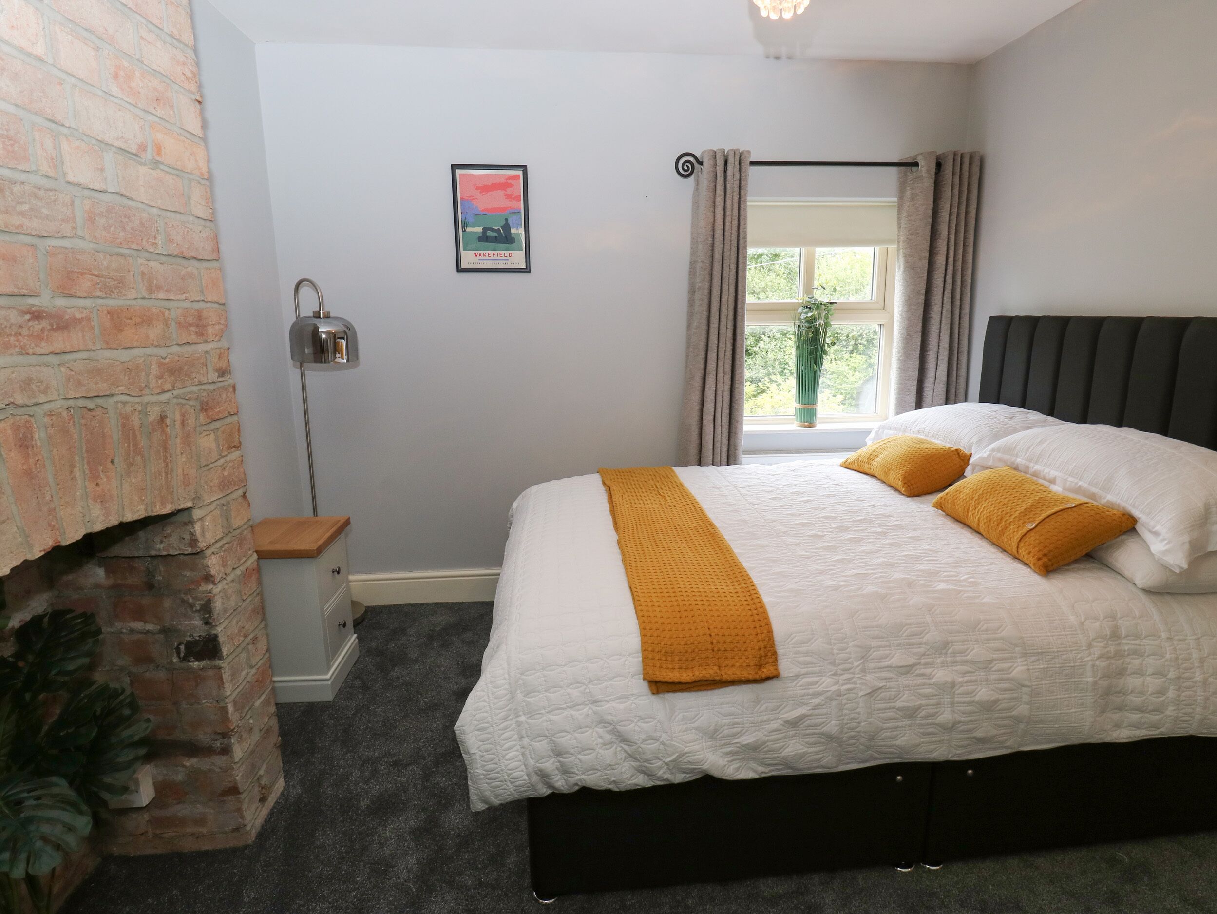 4 bedrooms, individually decorated, individually furnished, free WiFi