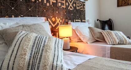 Villa Gabri 1 set in greenery, spacious interiors, terrace, parking near lake