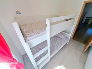 2 bedrooms, free WiFi, bed sheets