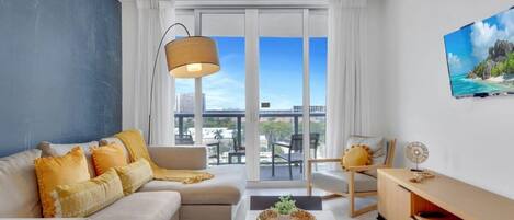 Televisio, työhuone