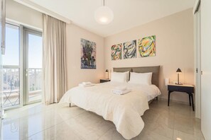 2 soverom, strykejern/-brett, reiseseng for barn og wi-fi