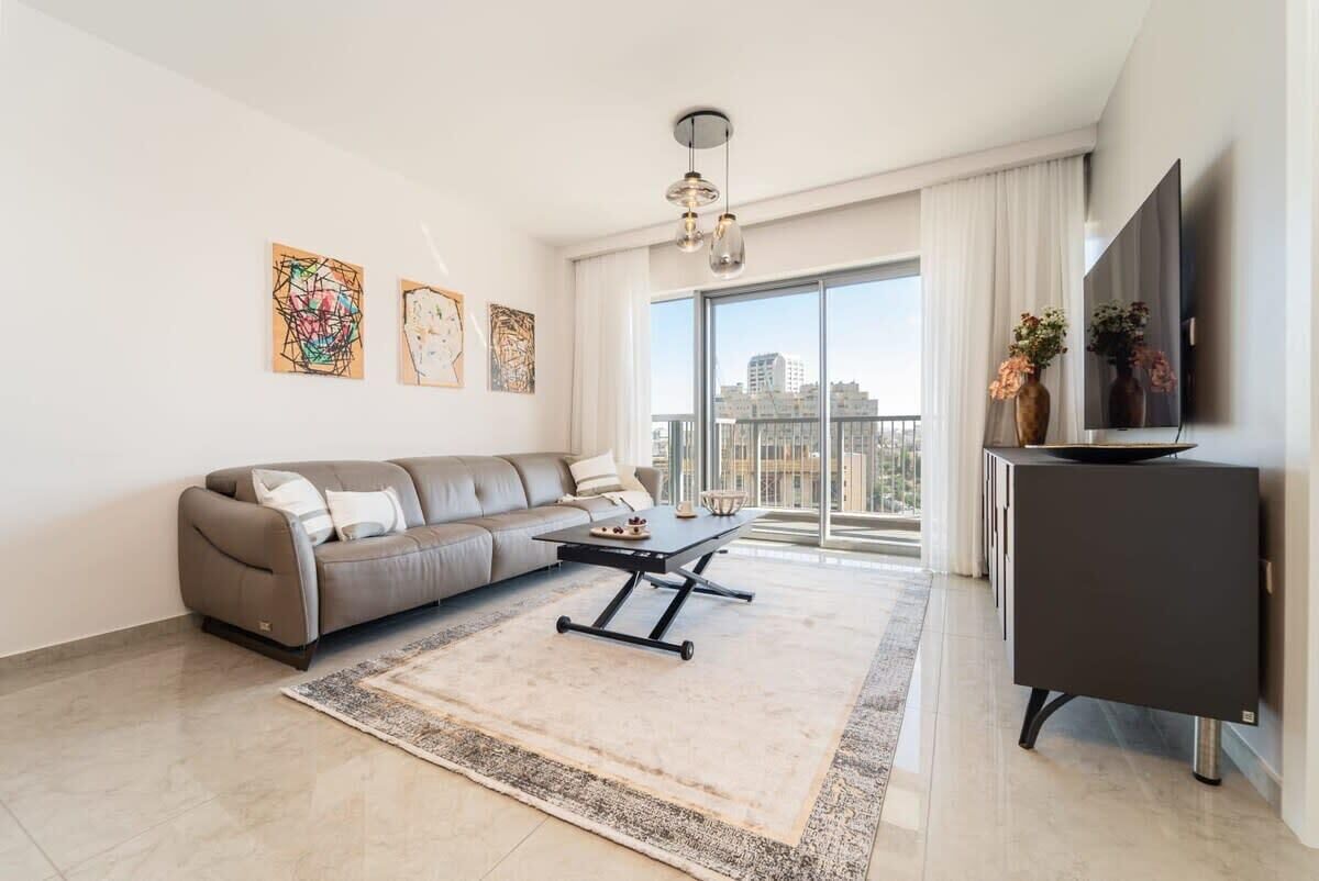 Televisio, työhuone