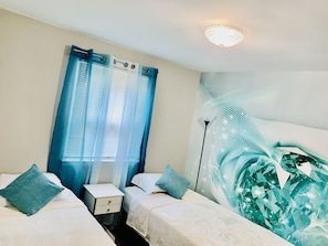 3 bedrooms, free WiFi, bed sheets