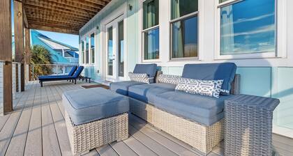 Luxury Infinity Edge Heated/Cooled Pool & Hot Tub + Boat Dock & Marine Station + Walk to the Beach + Beach Packages