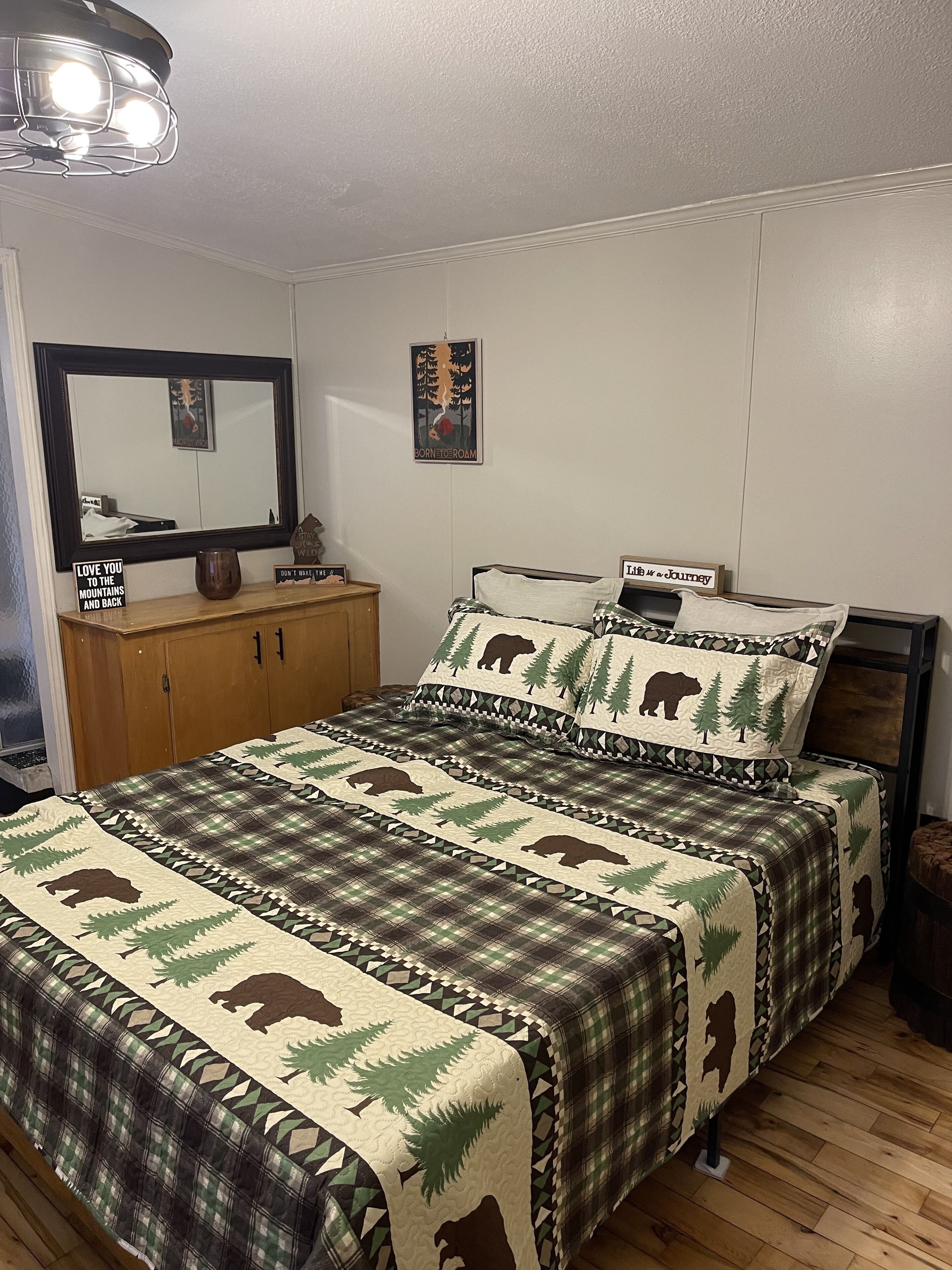 3 bedrooms, WiFi, bed sheets