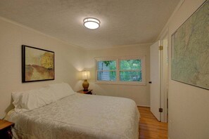 4 quartos, ferros/tábuas de passar roupa, Wi-Fi de cortesia