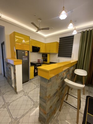 Private kitchen - Luxurious Space (Accra)