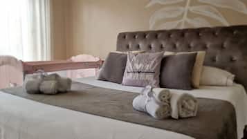 1 chambre, bureau, fer et planche à repasser, Wi-Fi gratuit