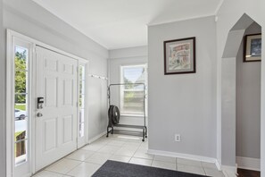 House, 3 Bedrooms | Interior