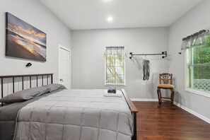 House, 3 Bedrooms | 3 bedrooms, iron/ironing board, free WiFi