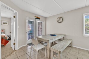 Condo, 2 habitaciones | Restaurantes