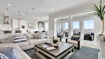 House, 3 Bedrooms | Living area
