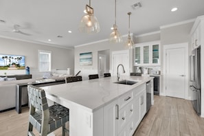 House, 3 Bedrooms | Private kitchen | Fridge, oven, coffee/tea maker - Kite One - Private Bayside Home With Pool And Hot Tub 4 Bedroom Home by RedAwning (South Padre Island)