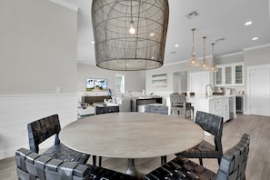 House, 3 Bedrooms | Dining
