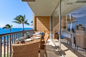 Condo, 2 Bedrooms | Property grounds