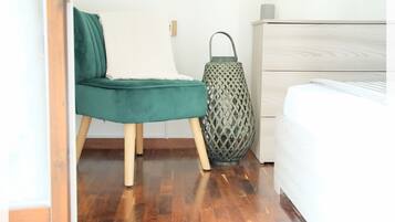 1 camera, ferro/asse da stiro, Wi-Fi, lenzuola