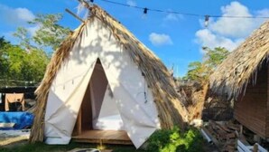 Premium bedding, desk, laptop workspace, WiFi (free) - Saona Lodge (Mano Juan)